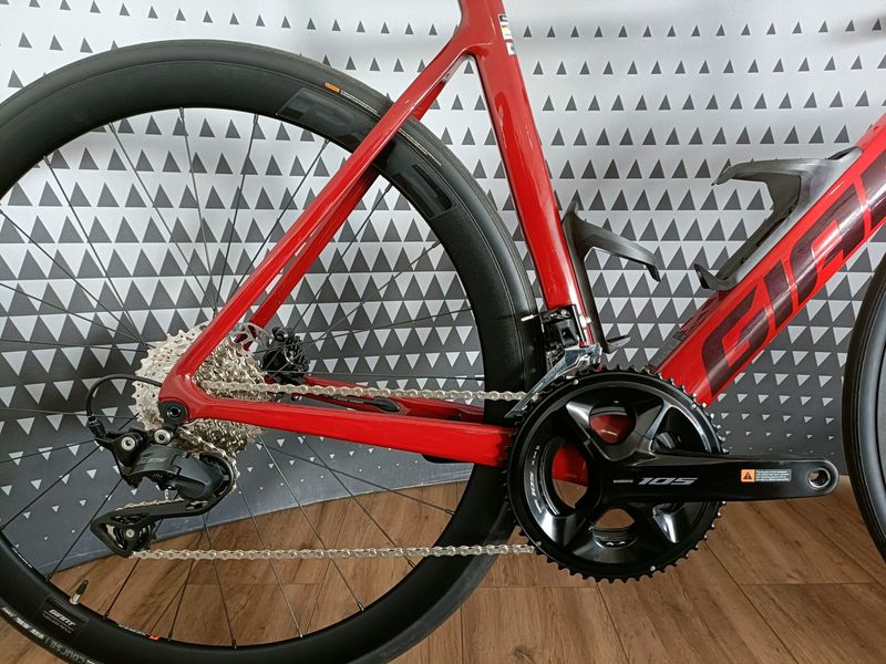 Giant Propel Advanced 2 2024 2024 Road & Gravel de segunda mano, Rojo — imagen 5 de 8