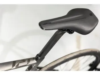 Used Scott Addict RC 40 2024 2024 Road & Gravel, Black — image 3 of 9