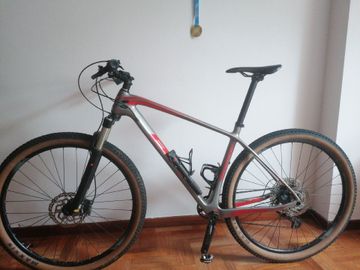 Käytetty BH Ultimate RC 6.5 2021 2021 Mountainbike — kuva 2 / 3
