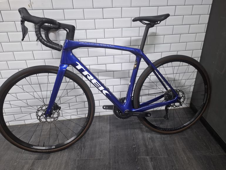 Used Trek Domane SL 6 Gen 4 2024 2024 Road & Gravel, Blue — image 4 of 6