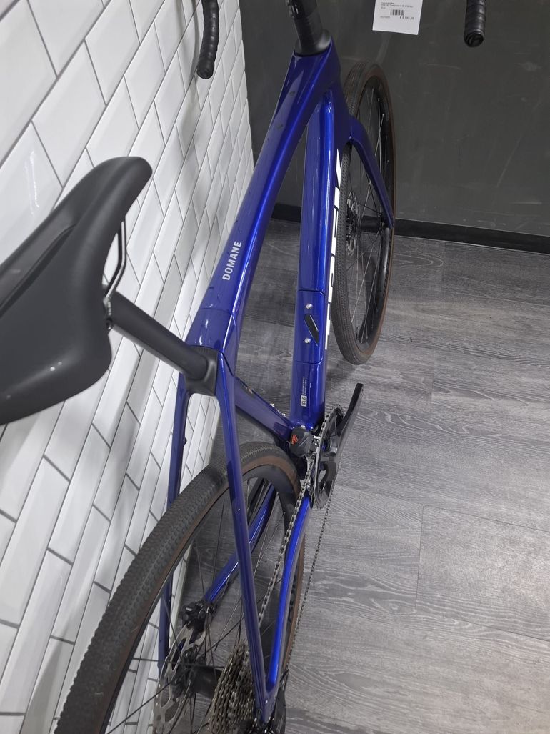 Used Trek Domane SL 6 Gen 4 2024 2024 Road & Gravel, Blue — image 5 of 6