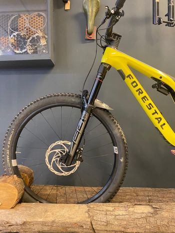 Used Forestal Siryon 2025 Mountainbike — image 3 of 10
