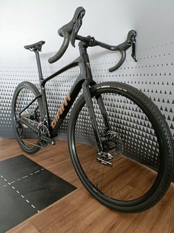 Tweedehands Giant Revolt Advanced 3 2025 2025 Road & Gravel — afbeelding 2 van 9