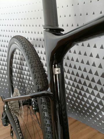 Tweedehands Giant Revolt Advanced 3 2025 2025 Road & Gravel — afbeelding 9 van 9