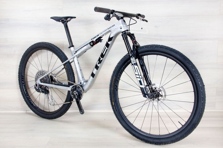 Used Trek Trek Supercaliber SLR 9.9 Gen 2 2024 Mountainbike — image 13 of 20