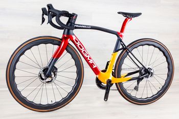 Used Pinarello Pinarello Dogma X 2025 Road & Gravel, Black — image 9 of 28