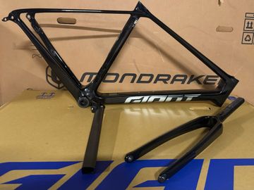 Brugt Giant TCR Advanced Pro 1 Di2 2025 Frameset 2025 Road & Gravel — billede 5 af 7