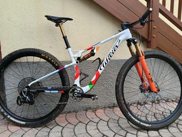Used Wilier URTA MAX SLR 2025 Mountainbike, White — image 3 of 7