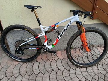 Used Wilier URTA MAX SLR 2025 Mountainbike, White — image 1 of 7