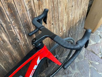 Used Trek Émonda SLR 7 2024 2024 Road & Gravel, Rot — image 6 of 10