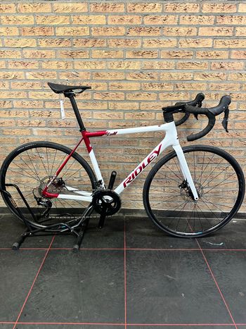 Ridley, Helium Disc - Shimano 105 2x11sp 2022