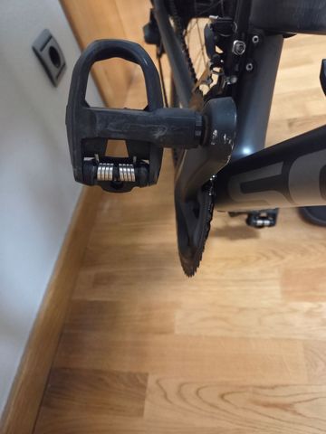 Używany Scott Addict 10 disc 2020 2020 Road & Gravel — zdjęcie 12 z 16