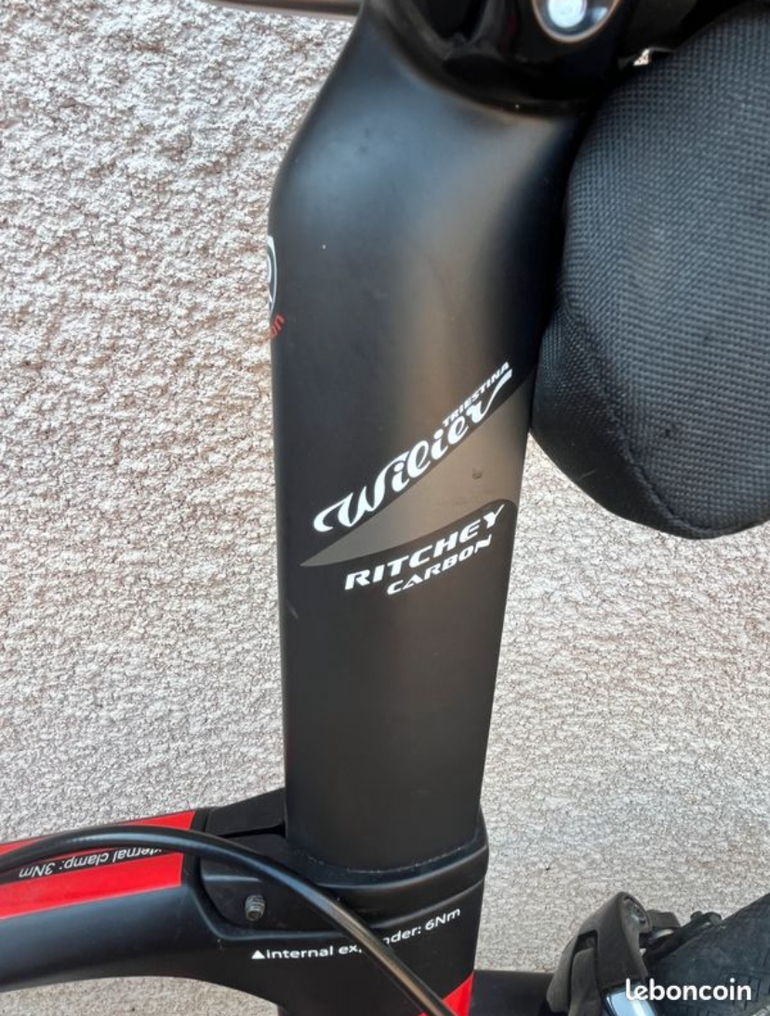 Used Wilier Cento1AIR SHIMANO ULTEGRA Di2 8070 2019 2018 Road & Gravel, Black — image 5 of 8