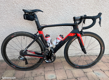 Used Wilier Cento1AIR SHIMANO ULTEGRA Di2 8070 2019 2018 Road & Gravel, Black — image 2 of 8
