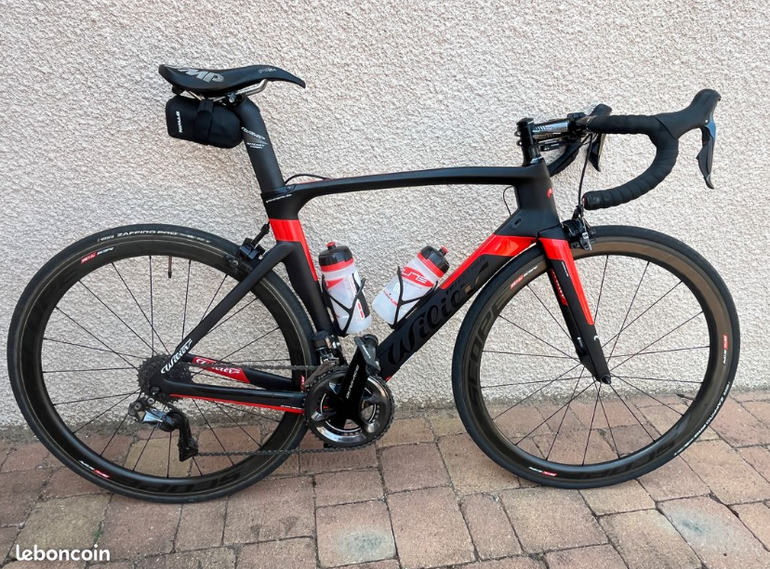 Used Wilier Cento1AIR SHIMANO ULTEGRA Di2 8070 2019 2018 Road & Gravel, Black — image 2 of 8