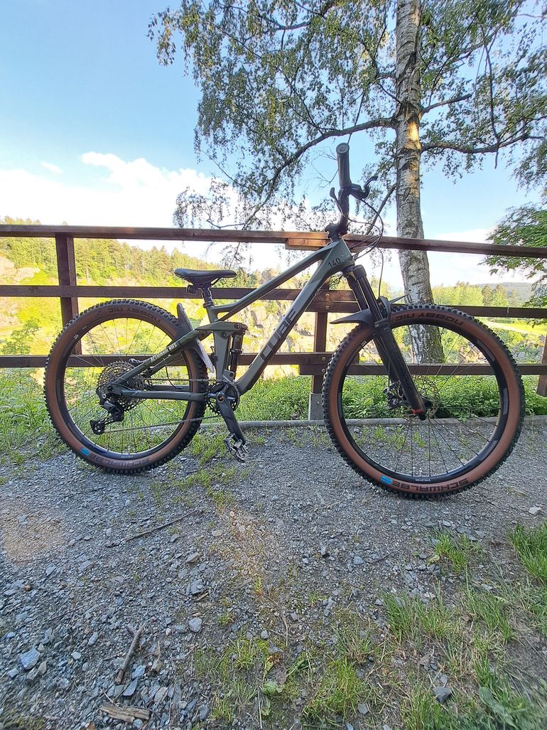 Used CUBE Stereo Shimano Deore 2023 Mountainbike, Green — image 8 of 9