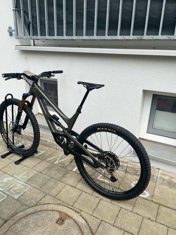 Used YT Industries Capra SRAM NX Eagle 2022 Mountainbike, Light Gray — image 12 of 19