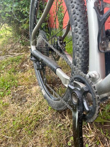 Used Merida Pro Edition 2018 Mountainbike, Light Gray — image 4 of 5