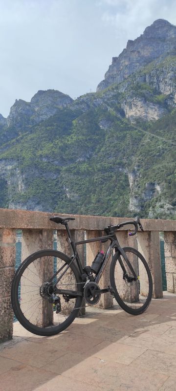 Tweedehands Orbea Orca SRAM Rival eTap AXS 2022 Road & Gravel — afbeelding 1 van 5