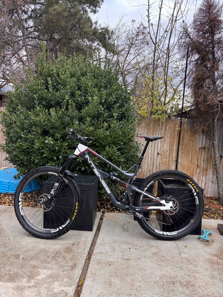 Intense PRIMER 29 PRO 2021 2021