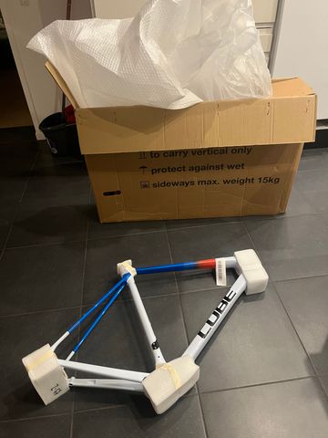 CUBE CROSS RACE C:62 SLX 2024 Frameset 2024 Road & Gravel usato, Bianco — immagine 3 di 3