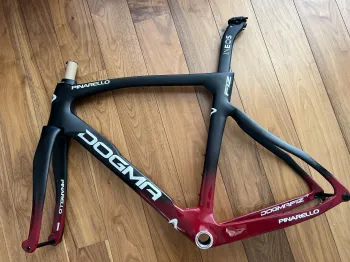 Used Pinarello Dogma F12 Frameset 2019 Road & Gravel, Negro — image 2 of 8