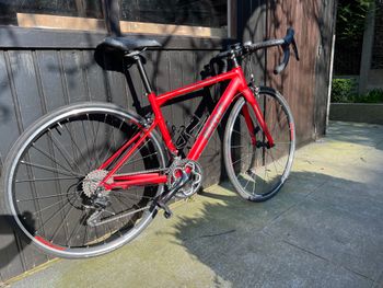 Used BMC Teammachine ALR01 TWO 2018 2018 Road & Gravel, Red — image 4 of 4