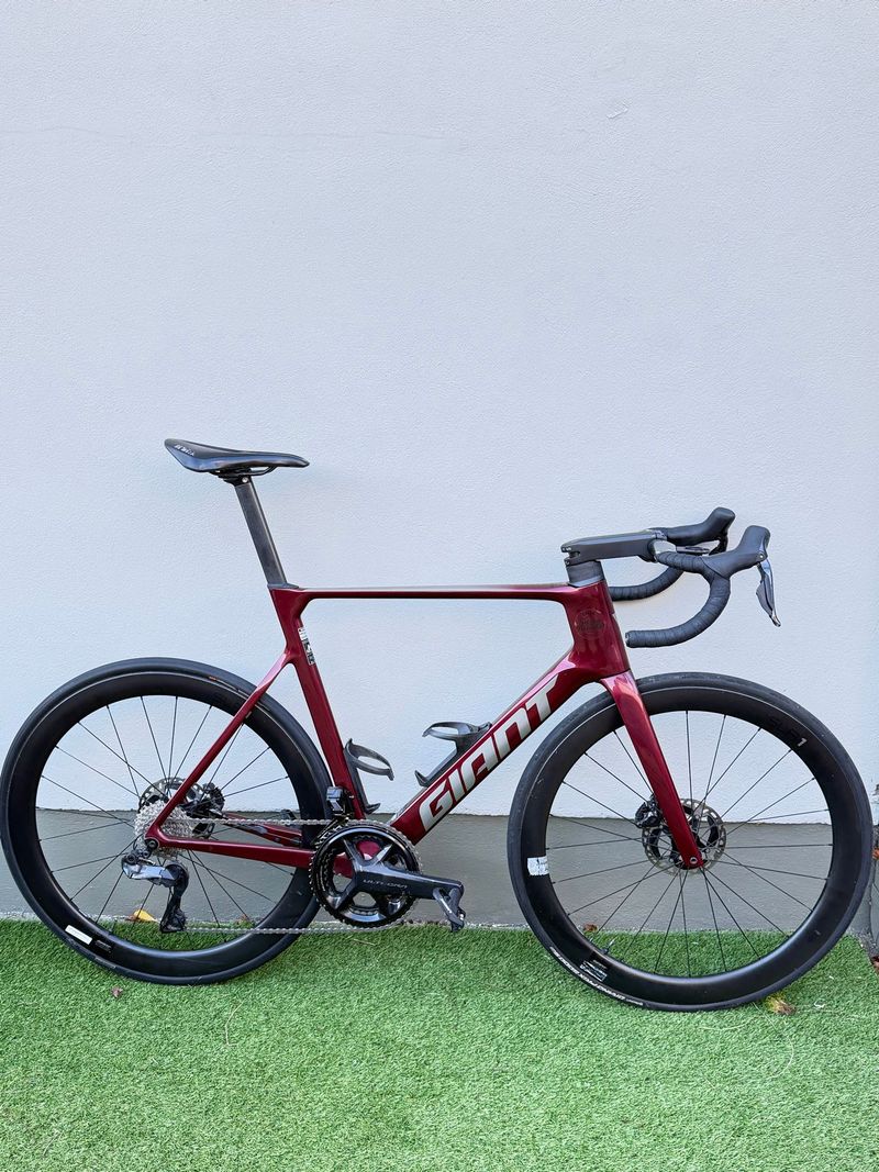 Giant Propel Advanced Pro 0 2024 2024 Road & Gravel d'occasion — image 1 sur 3