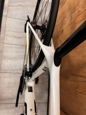 Giant TCR Advanced, Disc 2 PC 2021 2021 Road & Gravel usato, Bianco — immagine 5 di 9