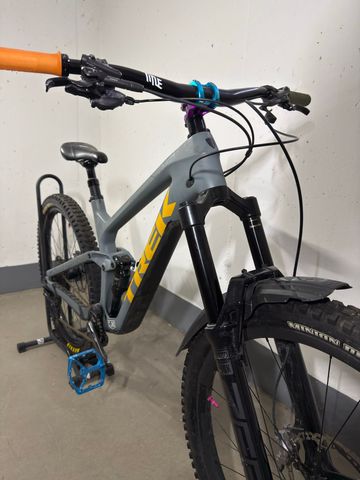 Tweedehands Trek Slash Shimano Deore XT 2023 Mountainbike — afbeelding 8 van 8
