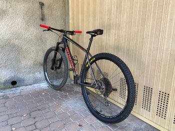 Used Specialized Men's Epic Hardtail Expert 2018 2018 Mountainbike, Negro — image 3 of 7