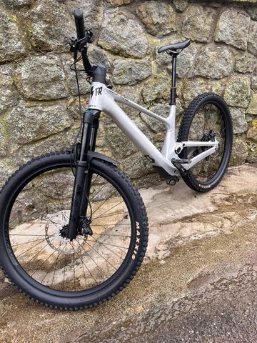 Scott Genius 940 2024 2024 Mountainbike d'occasion — image 2 sur 8