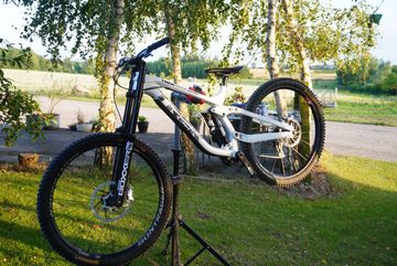Used Trek Session 9 X01 2024 2024 Mountainbike, White, 29 — image 5 of 8