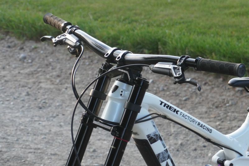 Used Trek Session 9 X01 2024 2024 Mountainbike, White, 29 — image 4 of 8