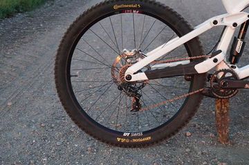 Used Trek Session 9 X01 2024 2024 Mountainbike, White, 29 — image 7 of 8