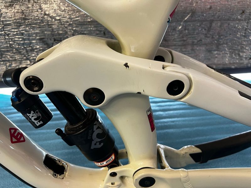 Used Kona Process 153 CR/DL 2019 Mountainbike, White — image 4 of 11