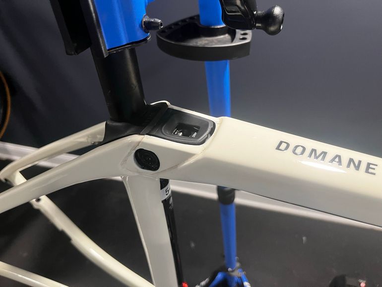 Used Trek Domane SLR 7 eTap Gen 4 2023 Frameset 2023 Road & Gravel, White — image 10 of 15