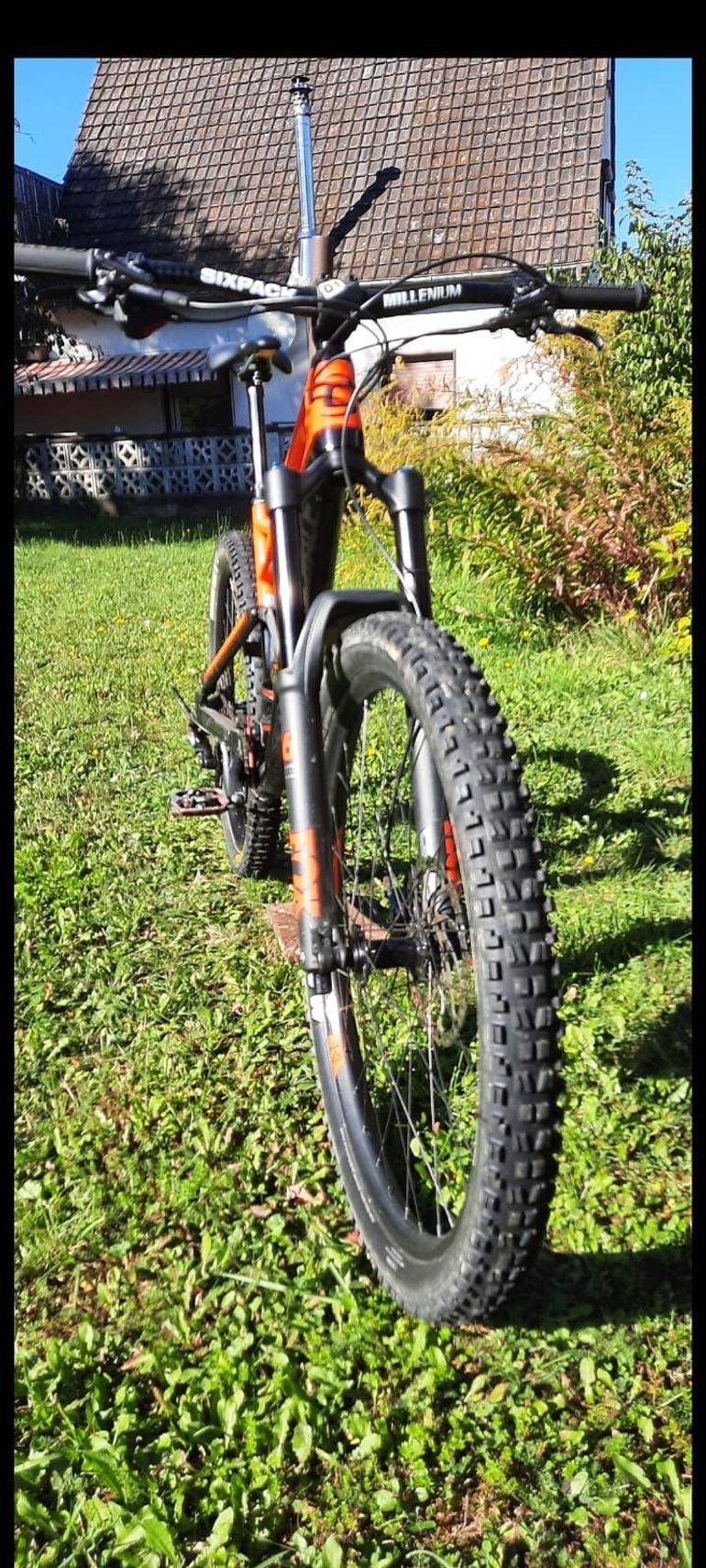 Used Cannondale Jekyll 3 2018 2018 Mountainbike, Red — image 3 of 9