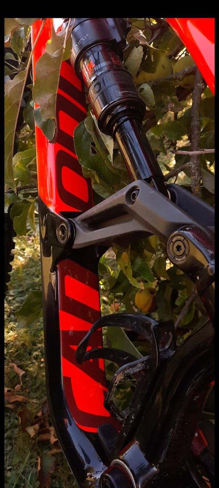 Used Cannondale Jekyll 3 2018 2018 Mountainbike, Red — image 9 of 9