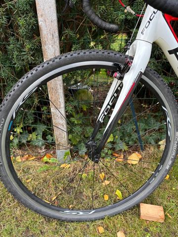 Gebrauchtes Focus MARES SRAM Force 2017 Road & Gravel, Rot — Bild 7 von 13
