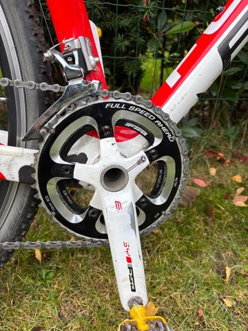 Gebrauchtes Focus MARES SRAM Force 2017 Road & Gravel, Rot — Bild 11 von 13