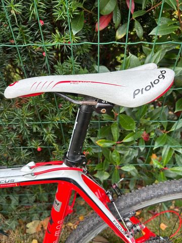 Gebrauchtes Focus MARES SRAM Force 2017 Road & Gravel, Rot — Bild 10 von 13