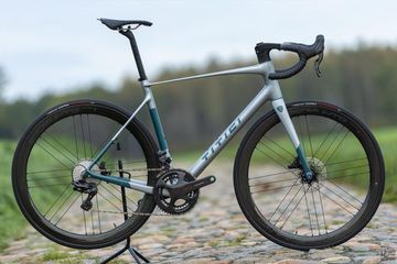 Gebrauchtes Titici Vento 2023 2023 Road & Gravel, Hellgrau — Bild 1 von 4