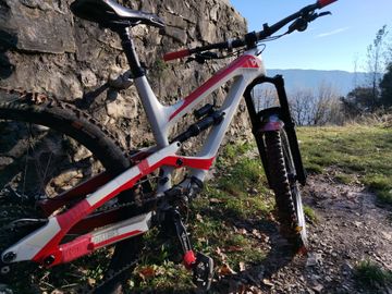Used YT Industries Capra 27 CF 2018 2018 Mountainbike, Red, 27.5 — image 6 of 7