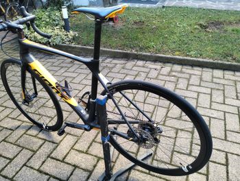 Used Giant TCR Advanced Pro 1 Disc 2017 2017 Road & Gravel, Orange — image 6 of 7