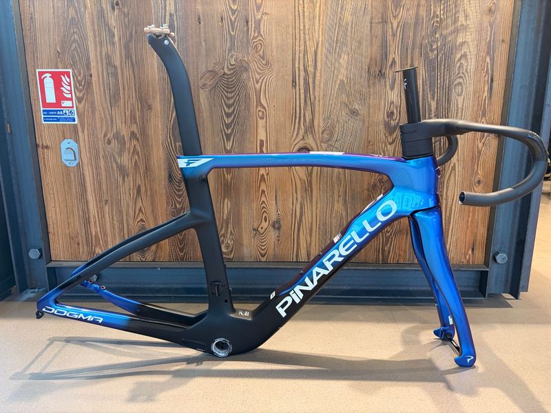 Brugt Pinarello Dogma F 2025 2025 Road & Gravel