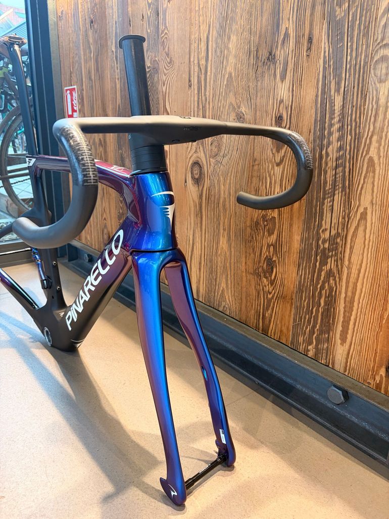 Used Pinarello Pinarello Dogma F 2025 2025 Road & Gravel — image 3 of 4