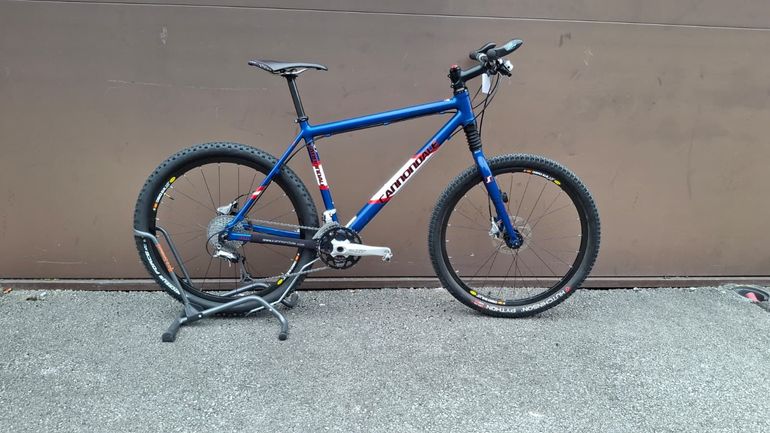 Used Cannondale F700 2006 Mountainbike — image 1 of 4
