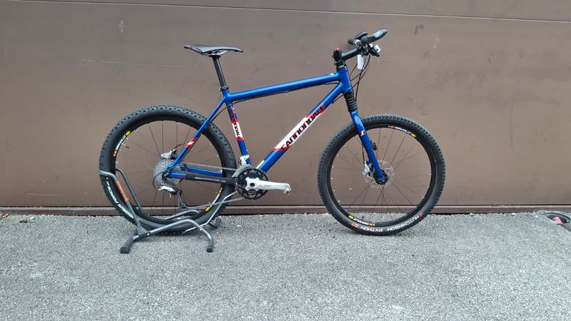 Used Cannondale F700 2006 MTB