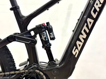 Santa Cruz Bullit 70 2026 2026 Mountainbike usato, Nero — immagine 2 di 7